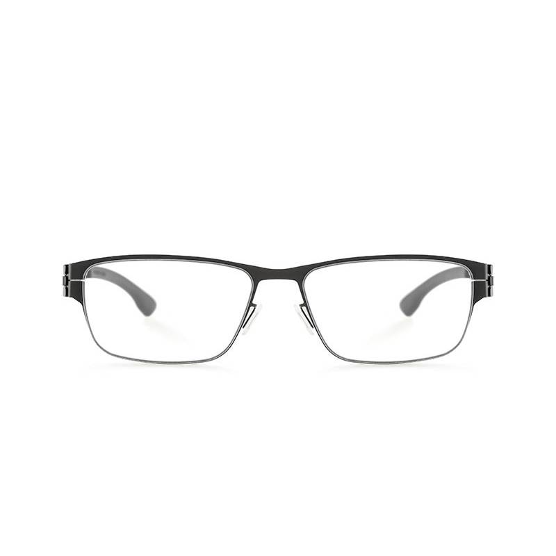 Ic Berlin Basti S. Black