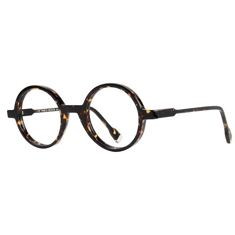 Anne & Valentin Edo 21A08