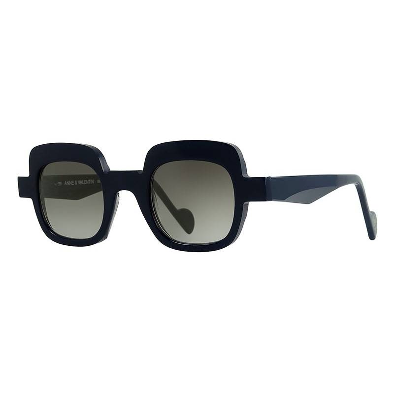 Anne & Valentin Sally 20D23