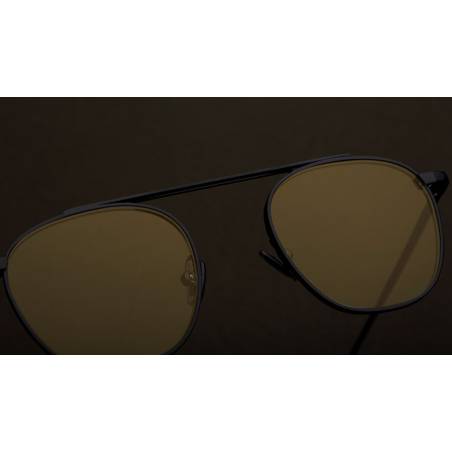 Lazare Studio Newton Back to Black Amber Delight