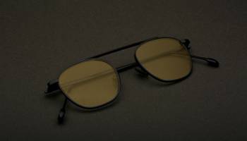 Lazare Studio Newton Back to Black Amber Delight