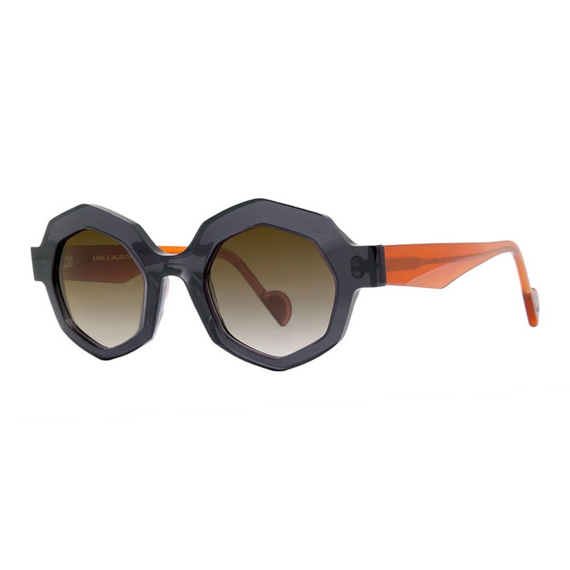 Anne & Valentin Swinton 1203