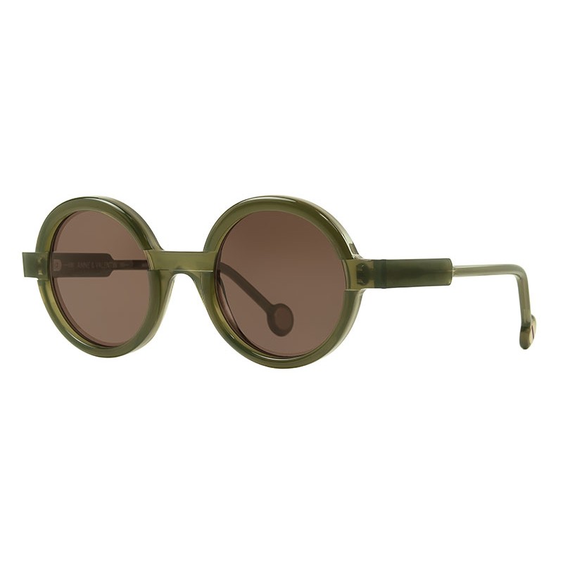 Anne & Valentin Silent 21D17