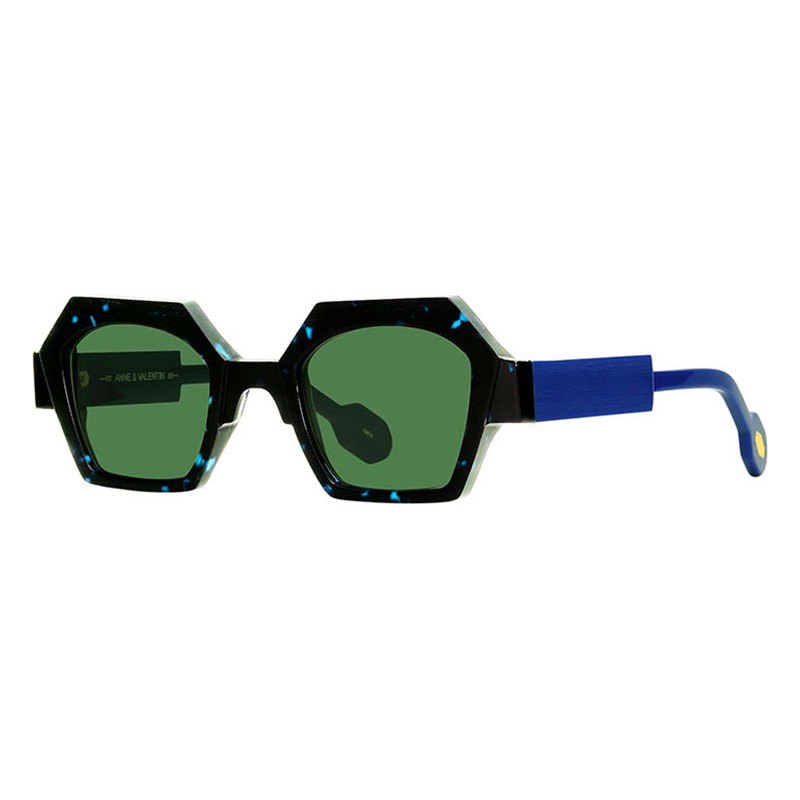 Anne & Valentin Spy 23D64