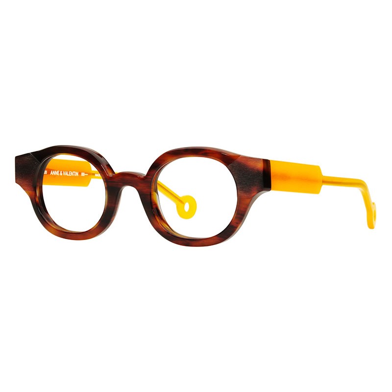 Anne & Valentin Wamy 23C21