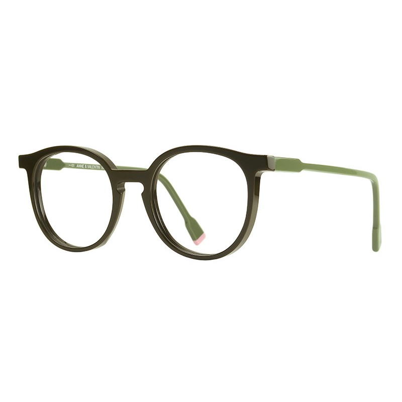 Anne & Valentin Ekubo 21A12