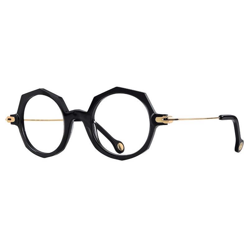 Anne & Valentin Latitude 20A08