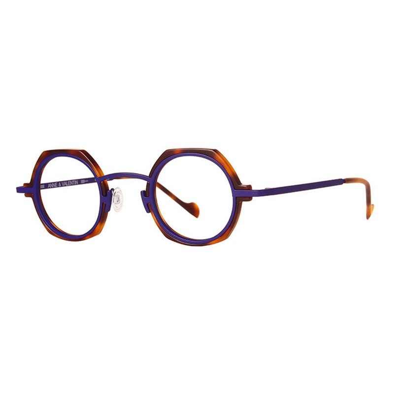 Anne & Valentin M.11 22A10