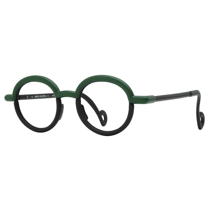 Anne & Valentin HE03 24C68